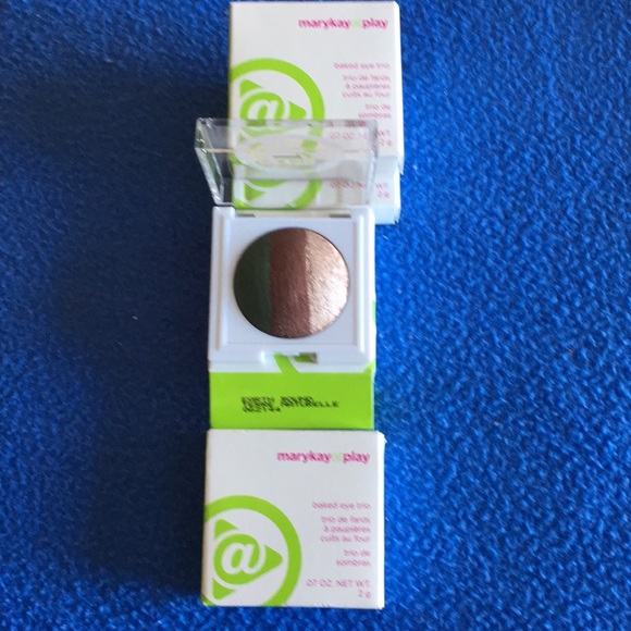❤️NEW❤️ Mary Kay At Play Baked Eye Trio - Picture 3 of 3